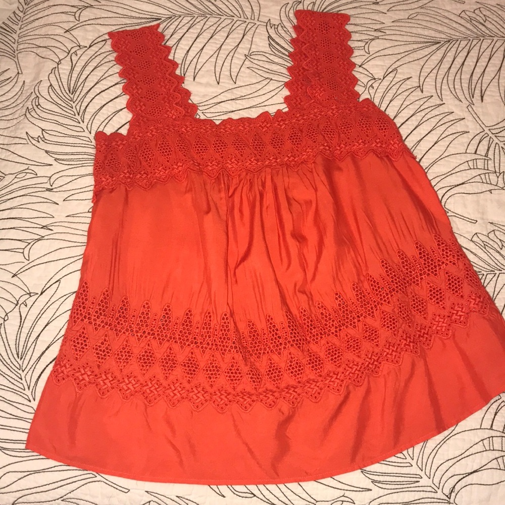 RED TANK TOP